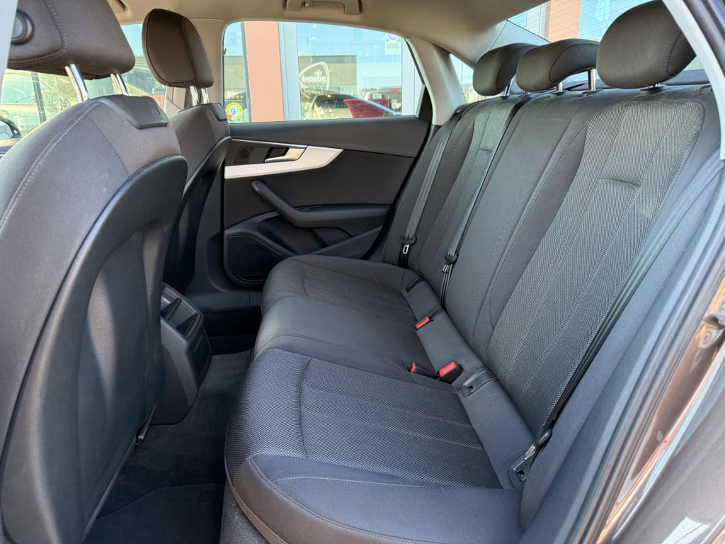 Audi A4 limousine | achteruitrijcamera | keyless | digital dash | 2.0 tfsi