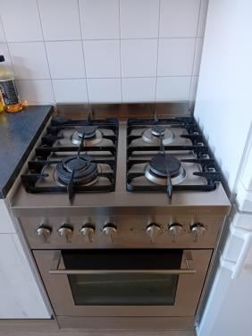 Soilitaire 4-pits gasfornuis met oven