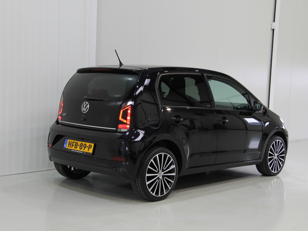 Volkswagen UP! active 5drs. clima | cruise | camera | vol!
