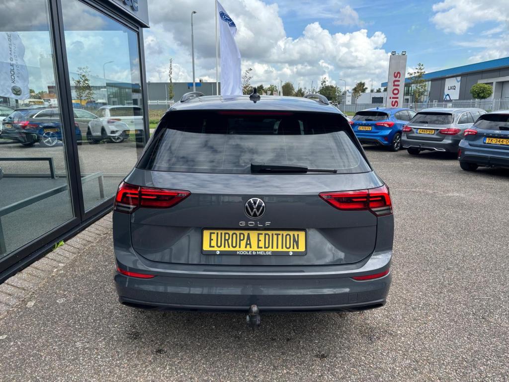 Volkswagen Golf tsi 110pk life, elektrische trekhaak, carplay