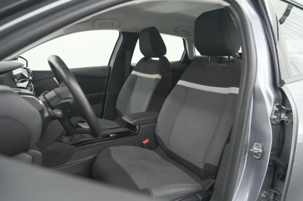 Citroen C4 puretech 130 feel | trekhaak | camera | allseason banden | clima