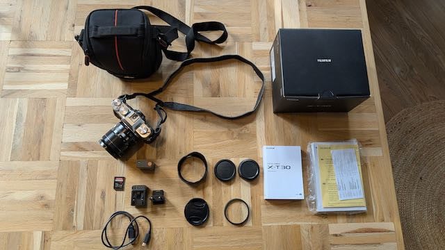 Te koop: Fujifilm X-T30 silver camera + lens xf 18-55mm f/2.8-4 r lm ois