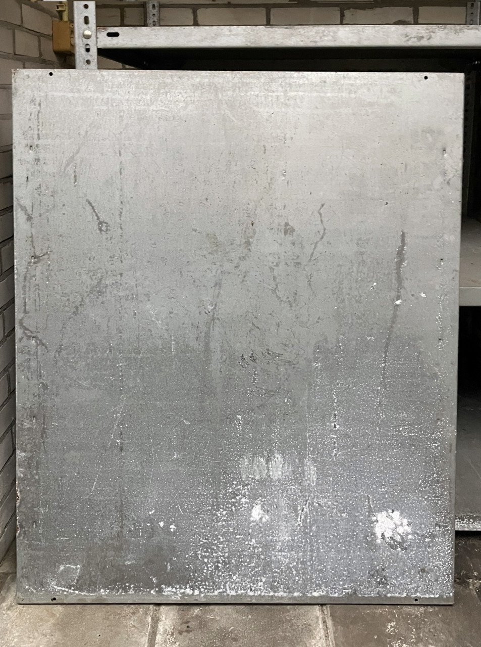 Stalen rek 200 cm hoog 100 cm breed  80 cm diep