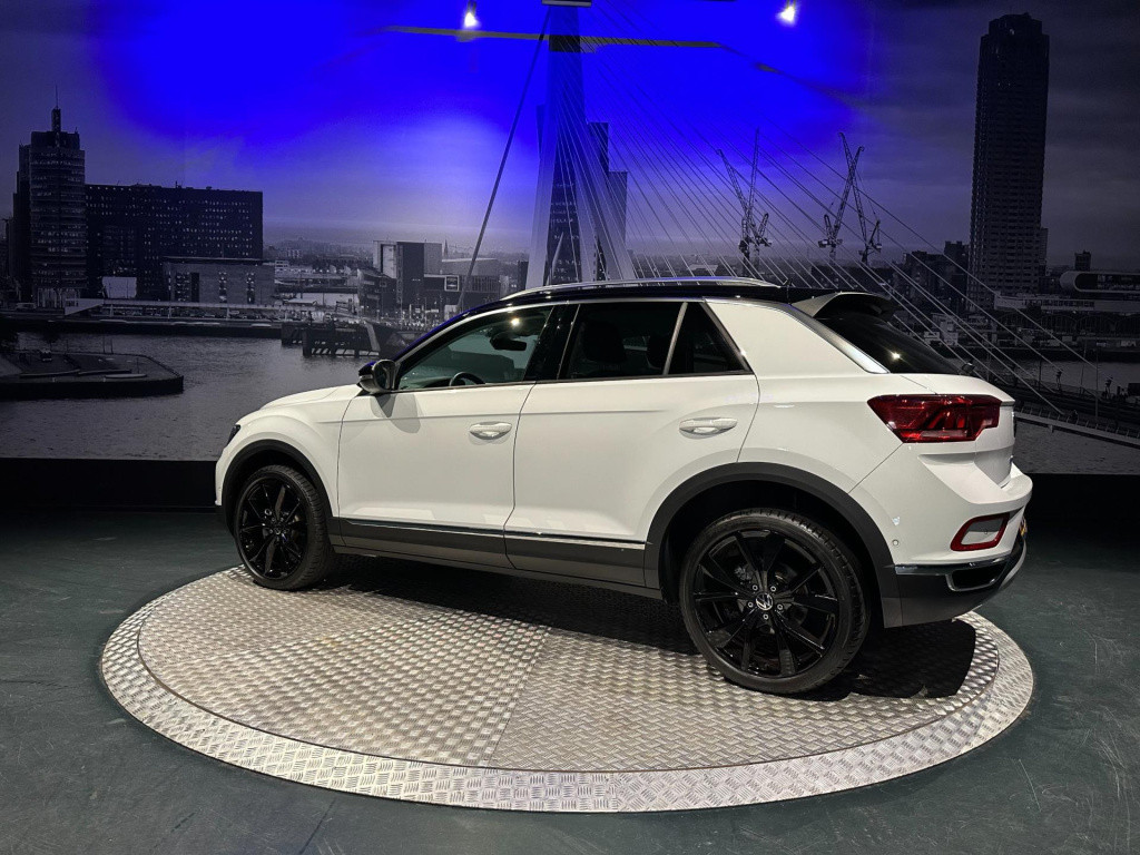 Volkswagen T-roc 1.5 tsi style *led*virtual*dab+*pdc v&a*trekhaak*navi*appc