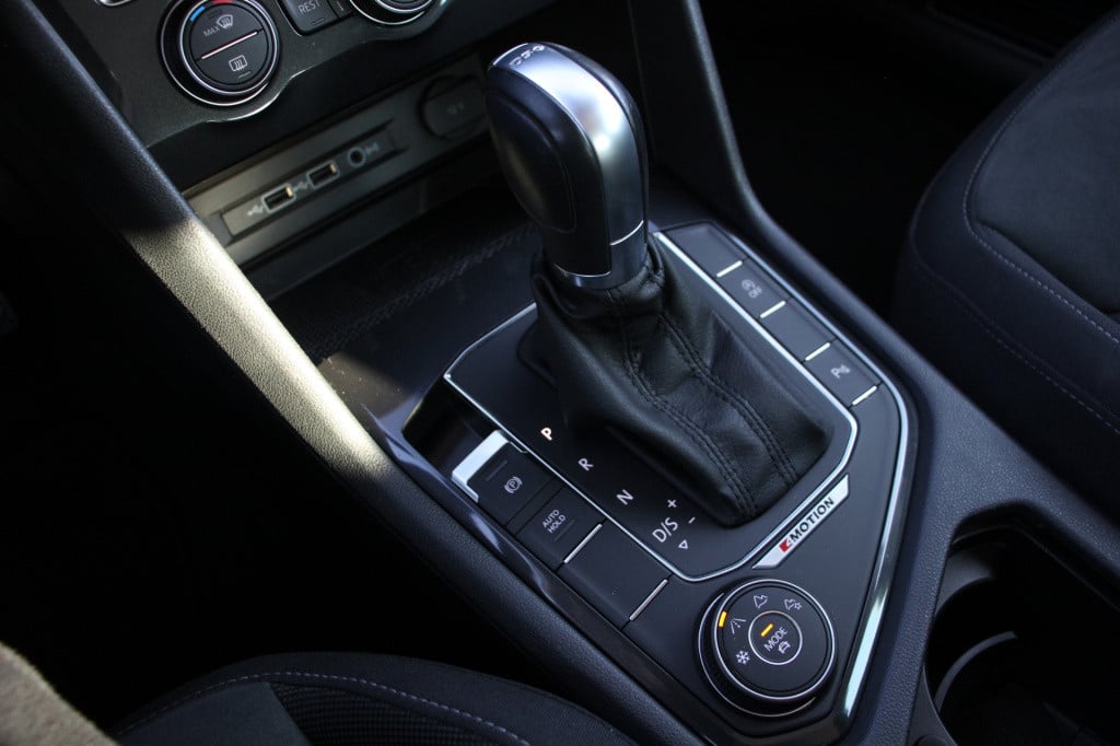 Volkswagen Tiguan 1.4 tsi 4motion r-line | pano | v.c. | acc | el. trekhaak