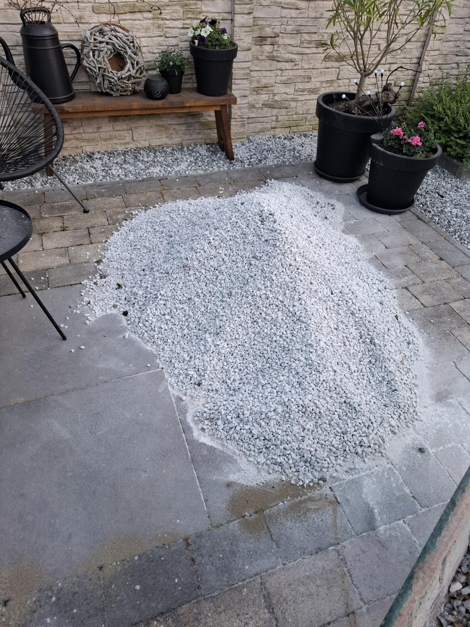 Gratis afhalen licht grijs nieuw grind