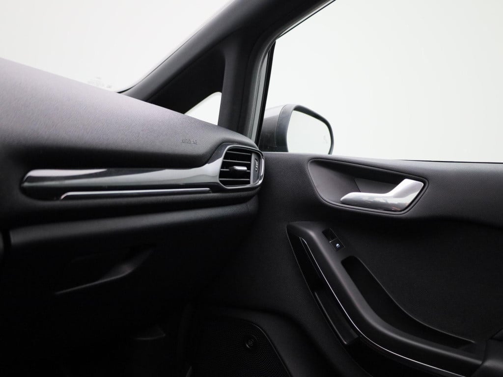 Ford Fiesta 1.5 ecoboost st-3 panoramadak | winterpack | b&o soundsystem | 