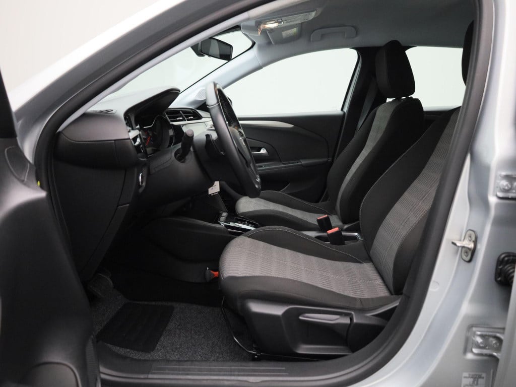Opel Corsa 1.2 edition | automaat | lmv | parkeer sensoren | dab | airco | 