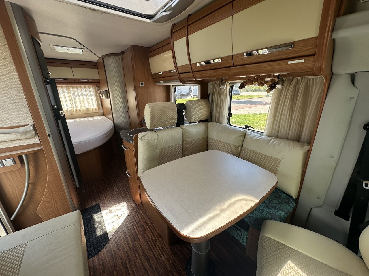 Hymer Gold Edition T654SL – 2008 – 2.3 130 pk – 140.000 km – Frans bed