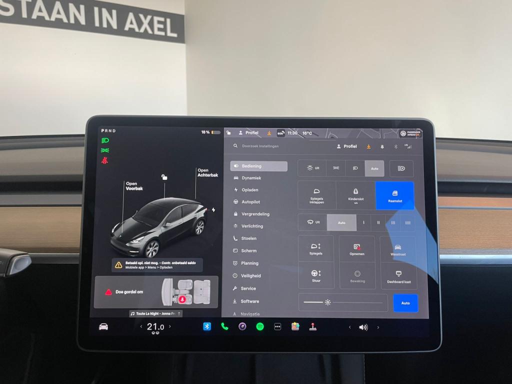 Tesla Model Y long range awd 75 kwh