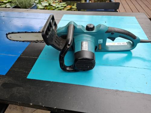 Makita Kettingzaag UC3020A
