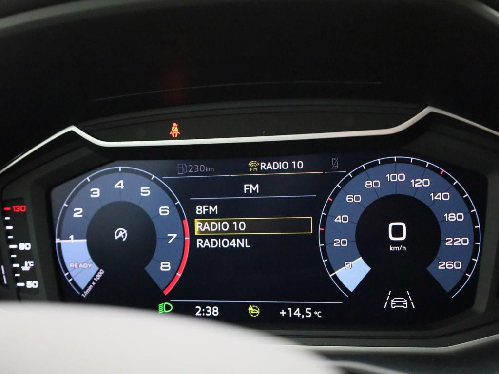 Audi A1 Sportback 25 tfsi pro line | lmv | parkeer sensoren | virtual cockp