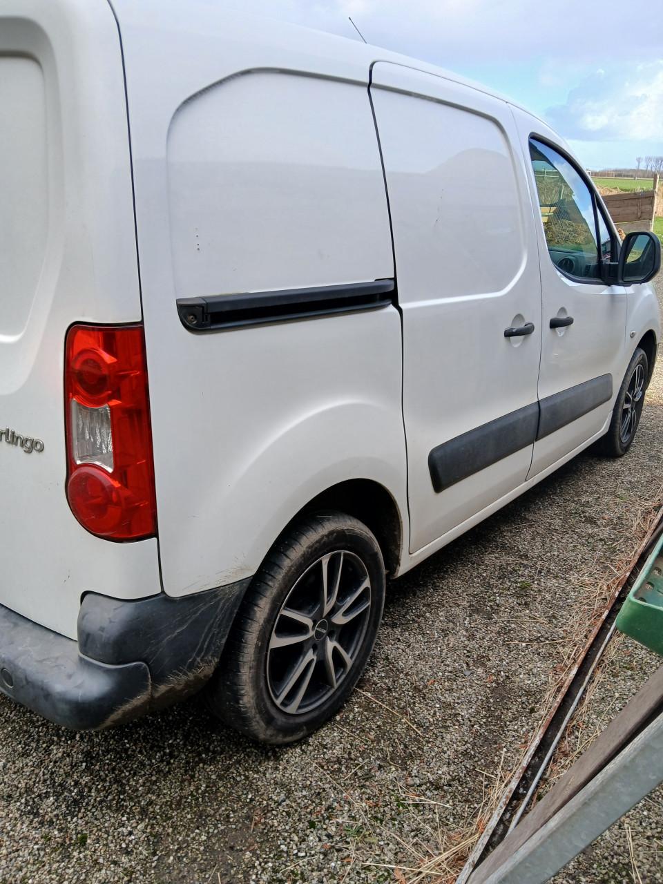 Citroen Berlingo 1.6 HDI-stuurbekr-Airco-trekh-zijschuifd-boordcomp.3500,=