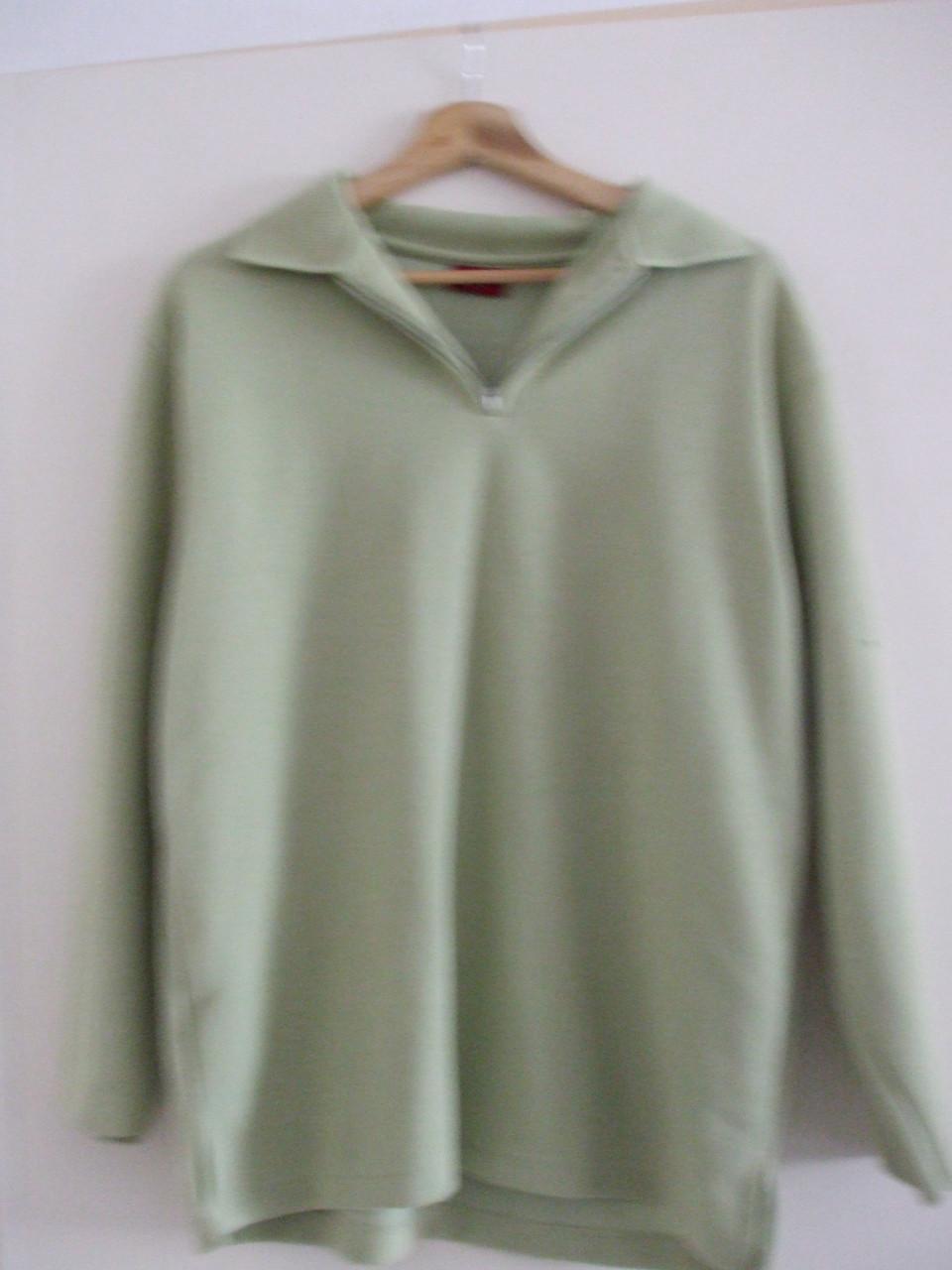 Te koop nieuwe trui.