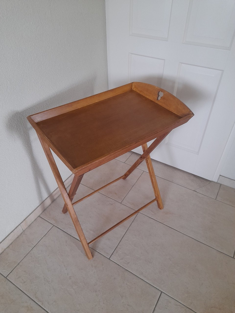 Dienblad op standaard (in goede staat)62 x 41 x 67H