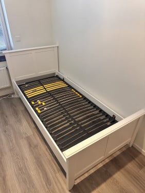 Eén Persoonsbed