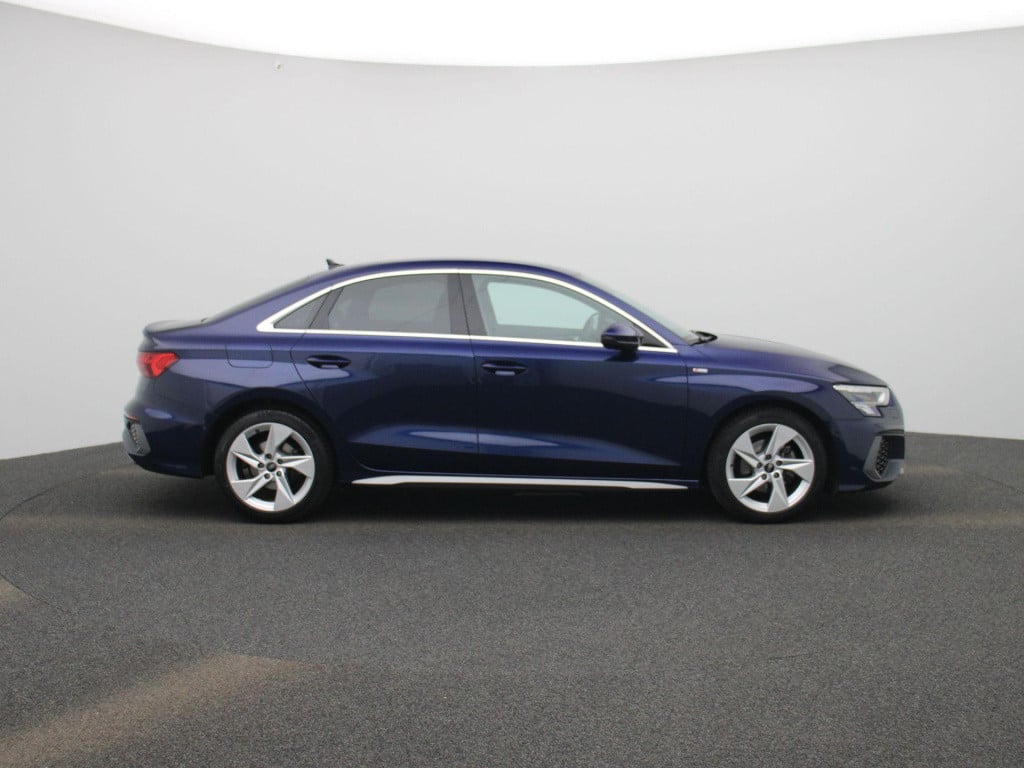 Audi A3 limousine 35 tfsi s edition | s-line interieur | automaat | navigat