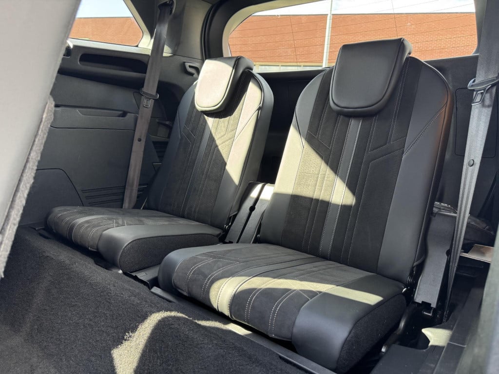 Peugeot 5008 1.2 puretech blue lease gt | trekhaak afneembaar | panoramadak