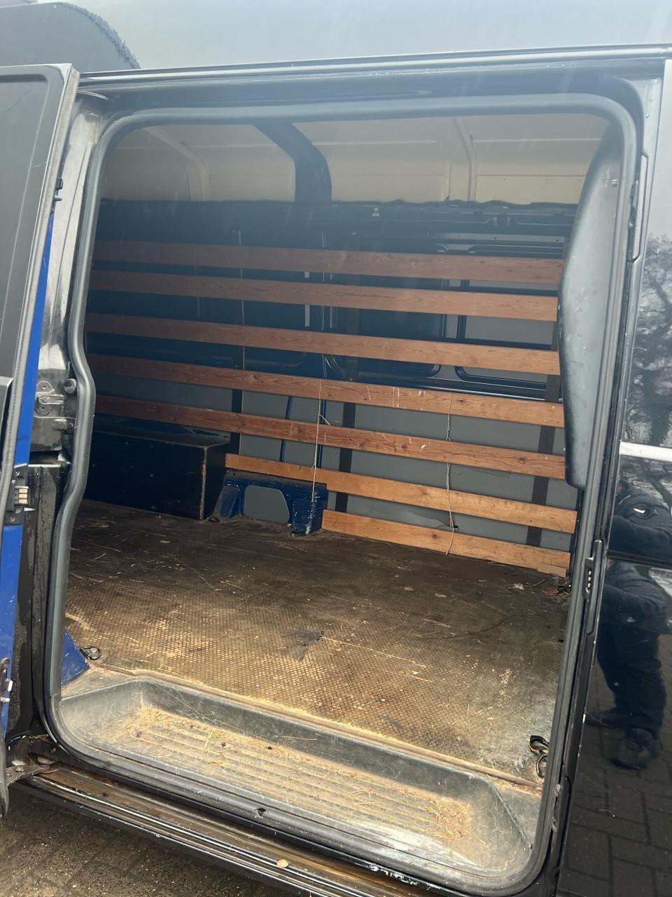 Volkswagen Transporter 2.5TDI 3zits Jaar apk