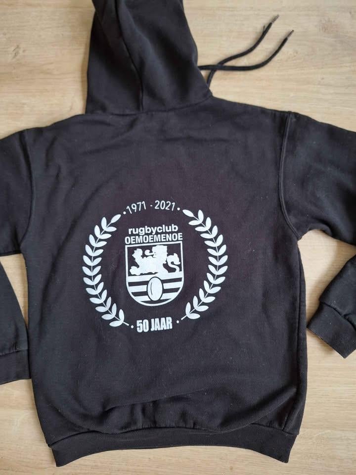 Hoody van rugyclub Oemoemenoe logo jongens 158,164