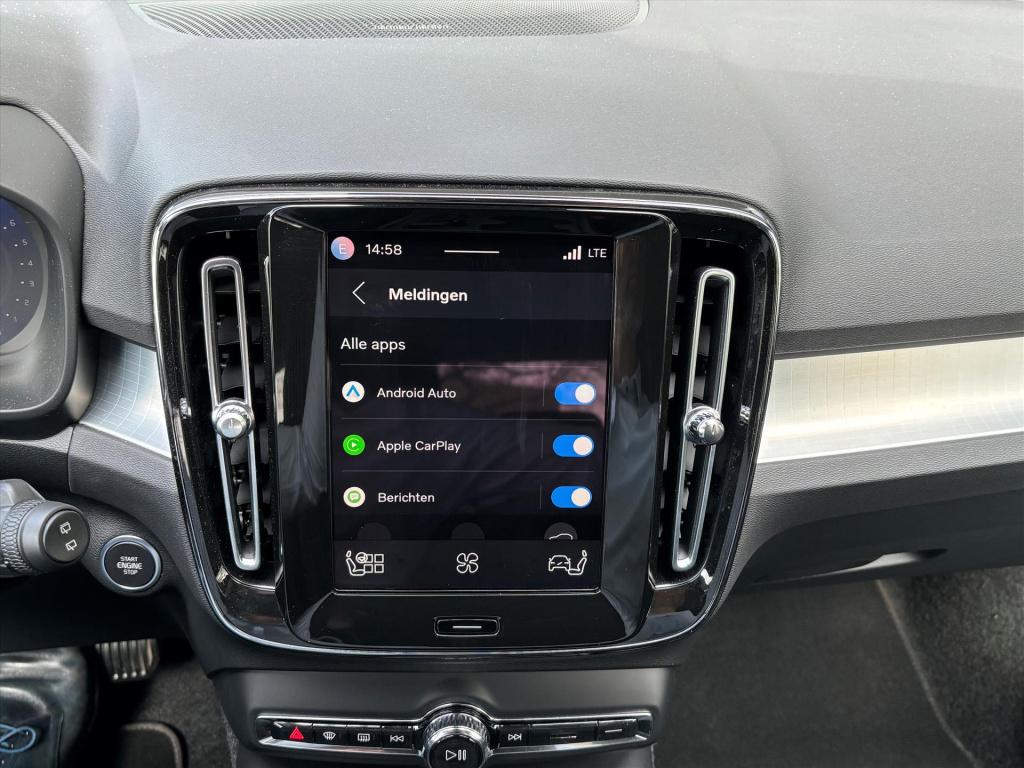 Volvo XC40 2.0 b4 core business| harman kardon| camera|blis| 1e eigenaar| r