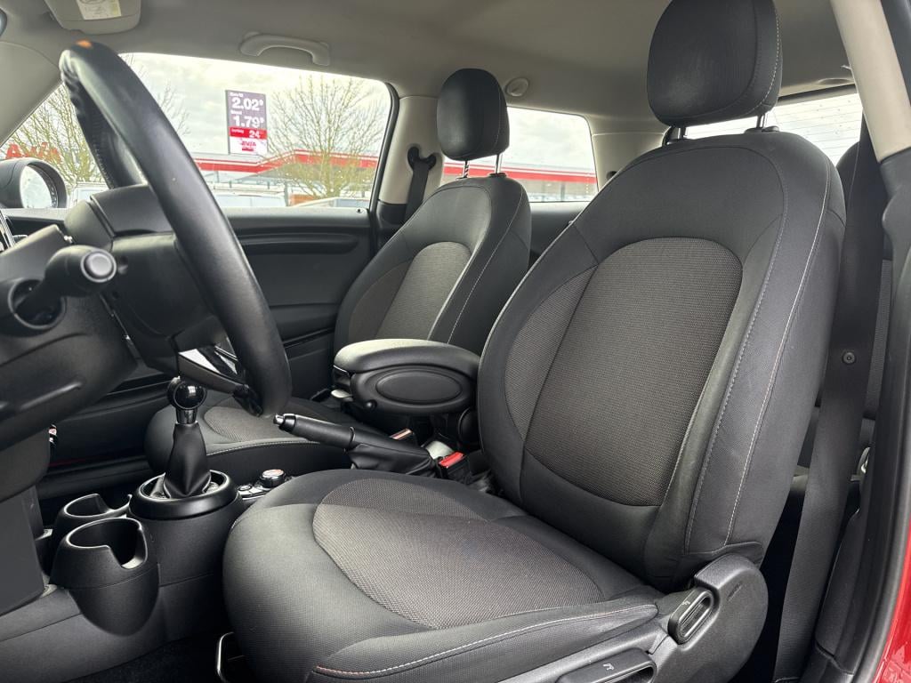 Mini One mini 1.2 business | nl-auto | cruisec. | navi | airco