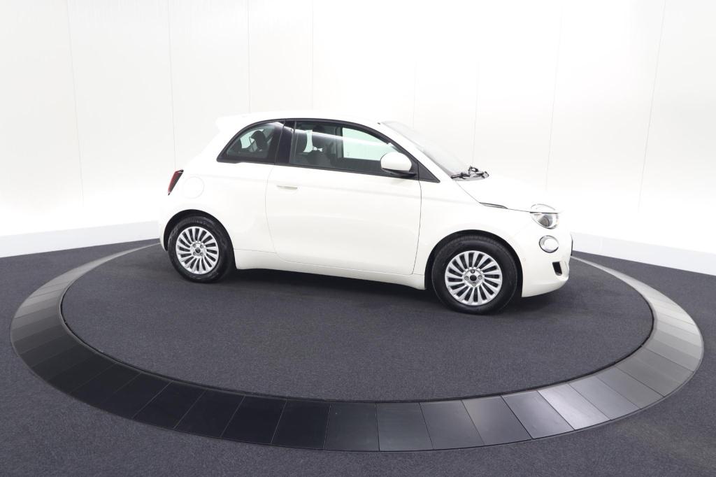 Fiat 500 urban 42 kwh | soh 96.8% | 3 fase laadfunctie | camera | apple car