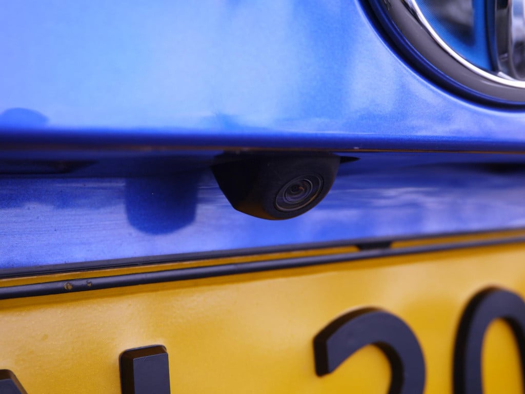 Toyota C-hr 1.8 hybrid bi-tone|dealeronderhouden|rijklaar