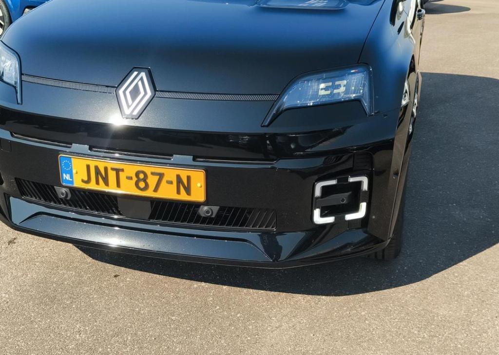 Renault 5 comfort range iconic cinq 52 kwh - demo / v2g pack safety & advan