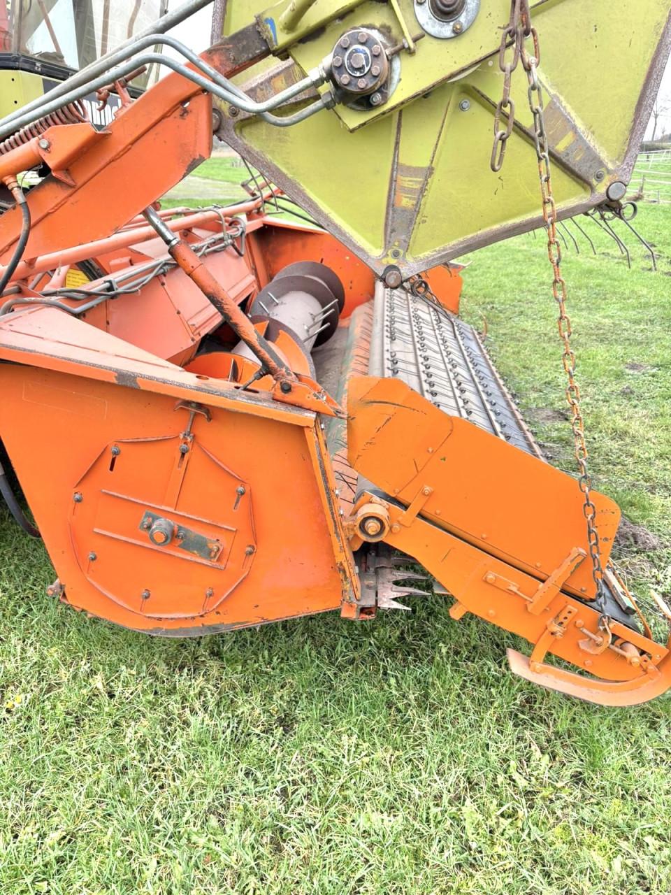 Dronningborg D 8000 S Combine