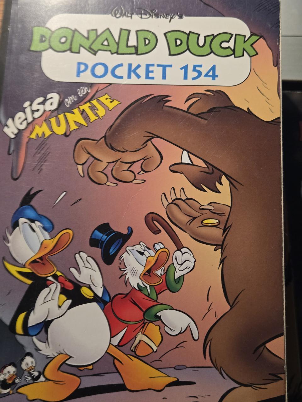 Donald Duck Pockets 12 stuks.  In nette gelezen staat.