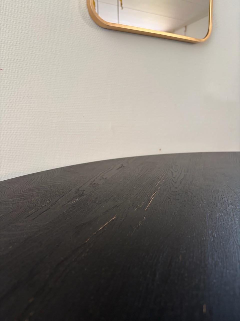 WOOOD Rhonda eettafel Ø129 cm – Massief eiken – Black Night
