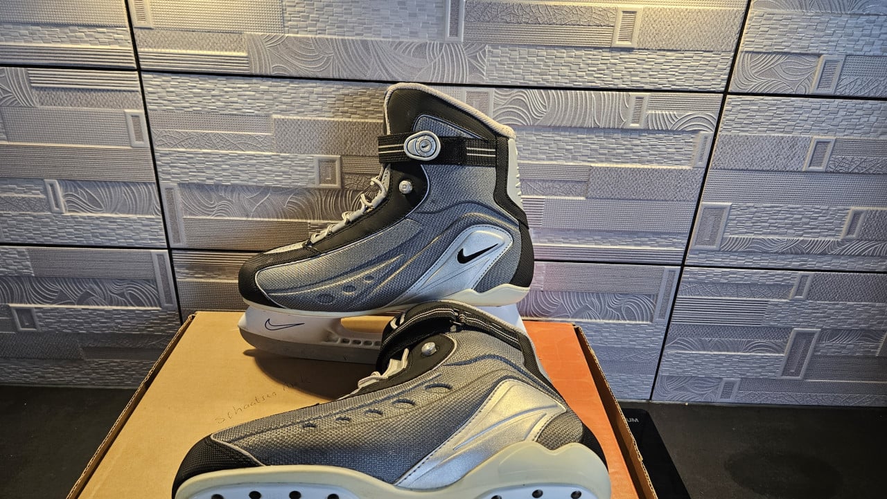 Nike ijschaatsen maat 43 nieuw