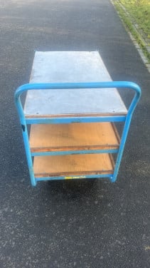 Magazijnwagen