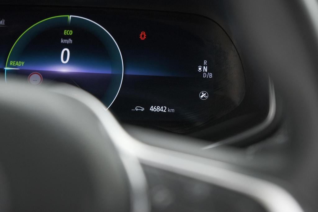 Renault Zoe r110 life 52 kwh | koopaccu | 3 fase | camera | apple carplay |