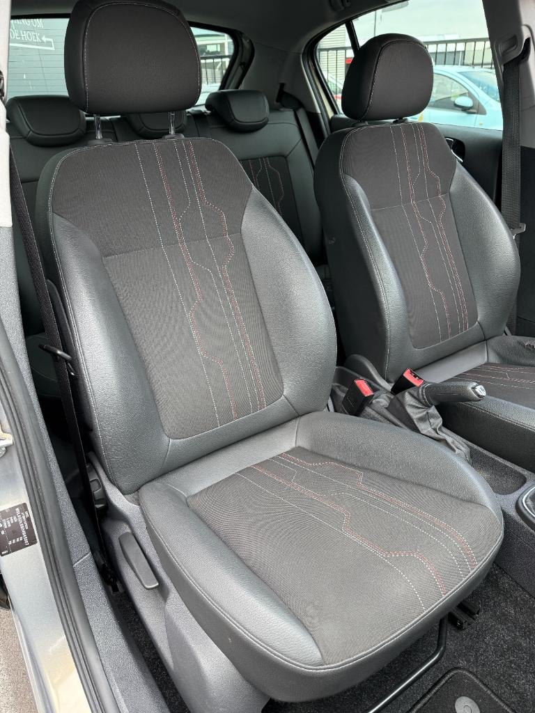 Opel Corsa 1.2 ecoflex selection - airco - stoelverwarming