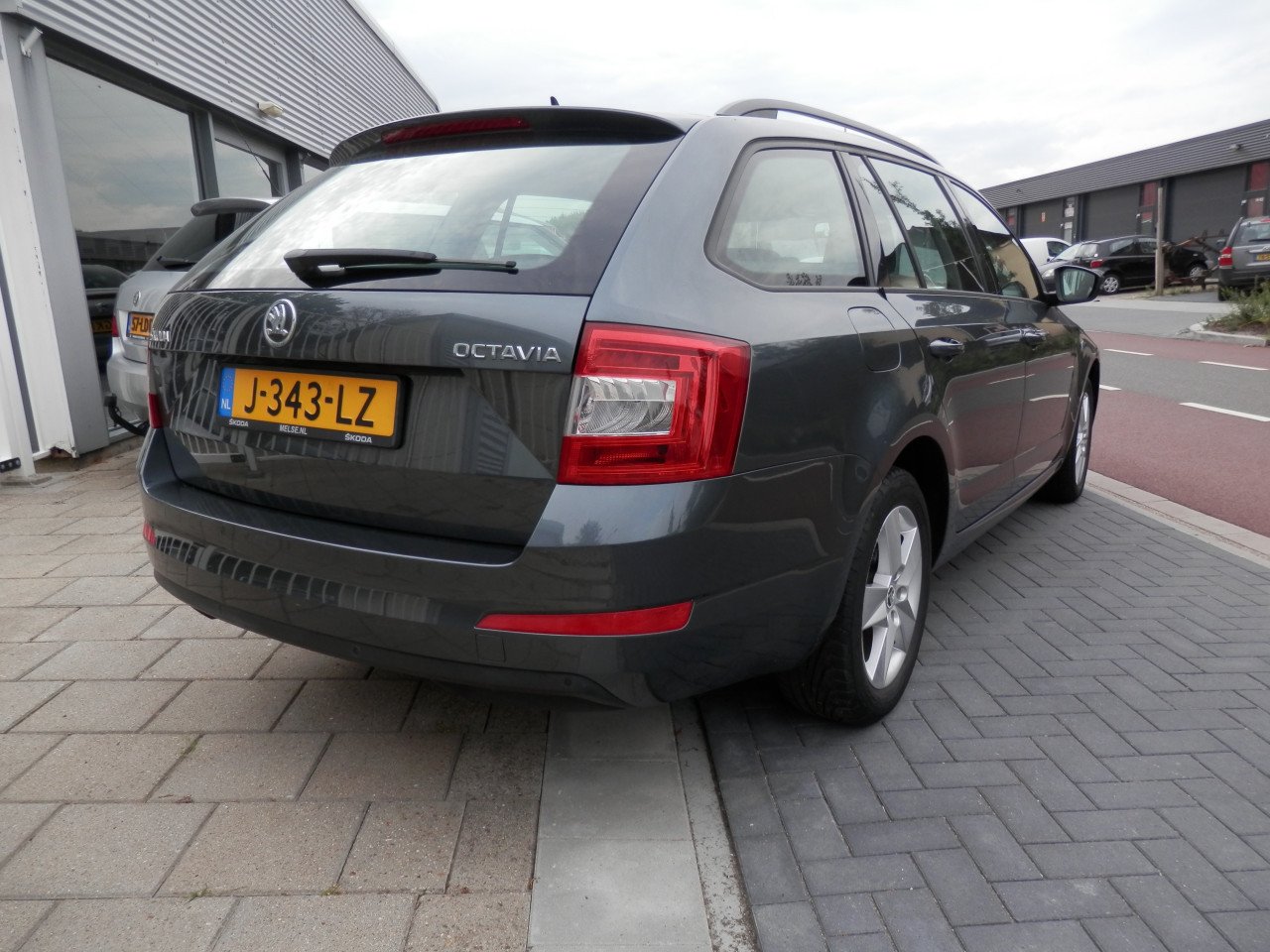 Auto Garant Biedt Aan: Skoda Octavia 1.2 TSI Greentech Elegance
