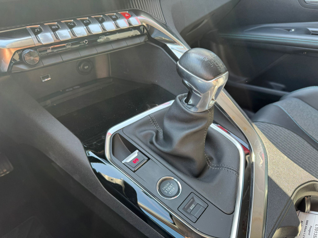 Peugeot 5008 1.2 puretech allure 7-persoons