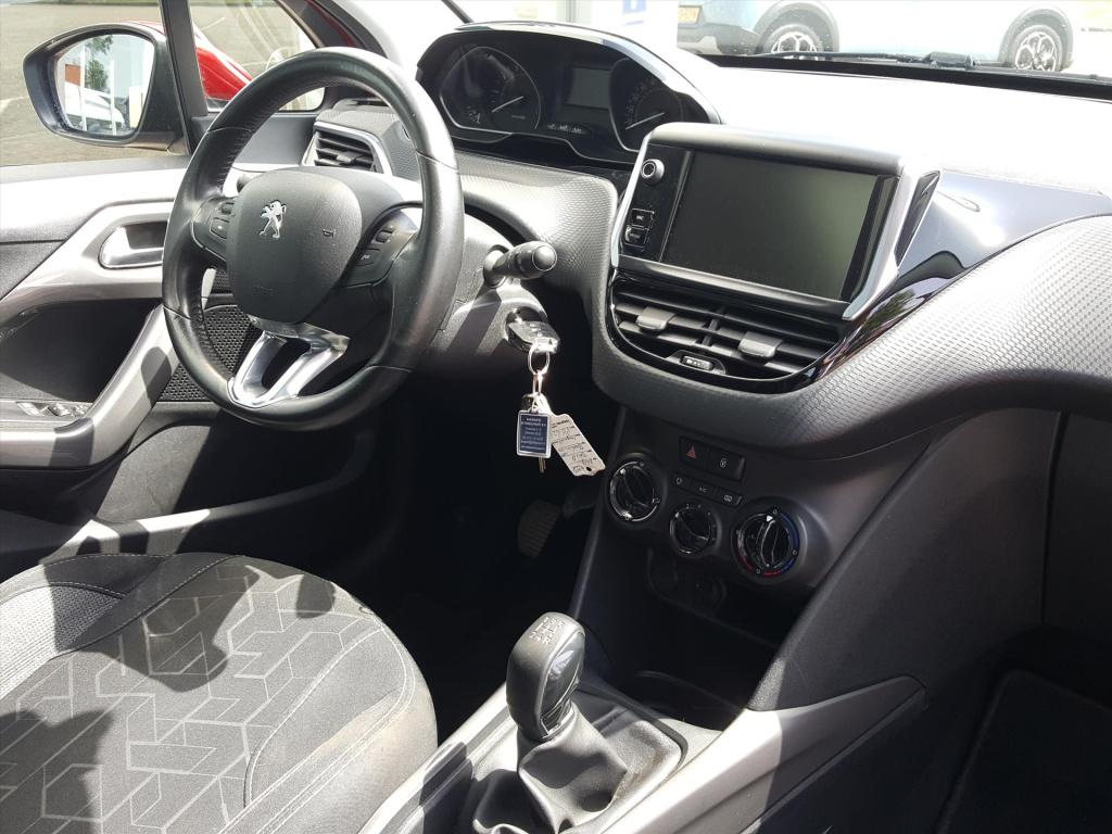 Peugeot 2008 blue lion 1.2 puretech-110pk navigatie | cruise control | airc