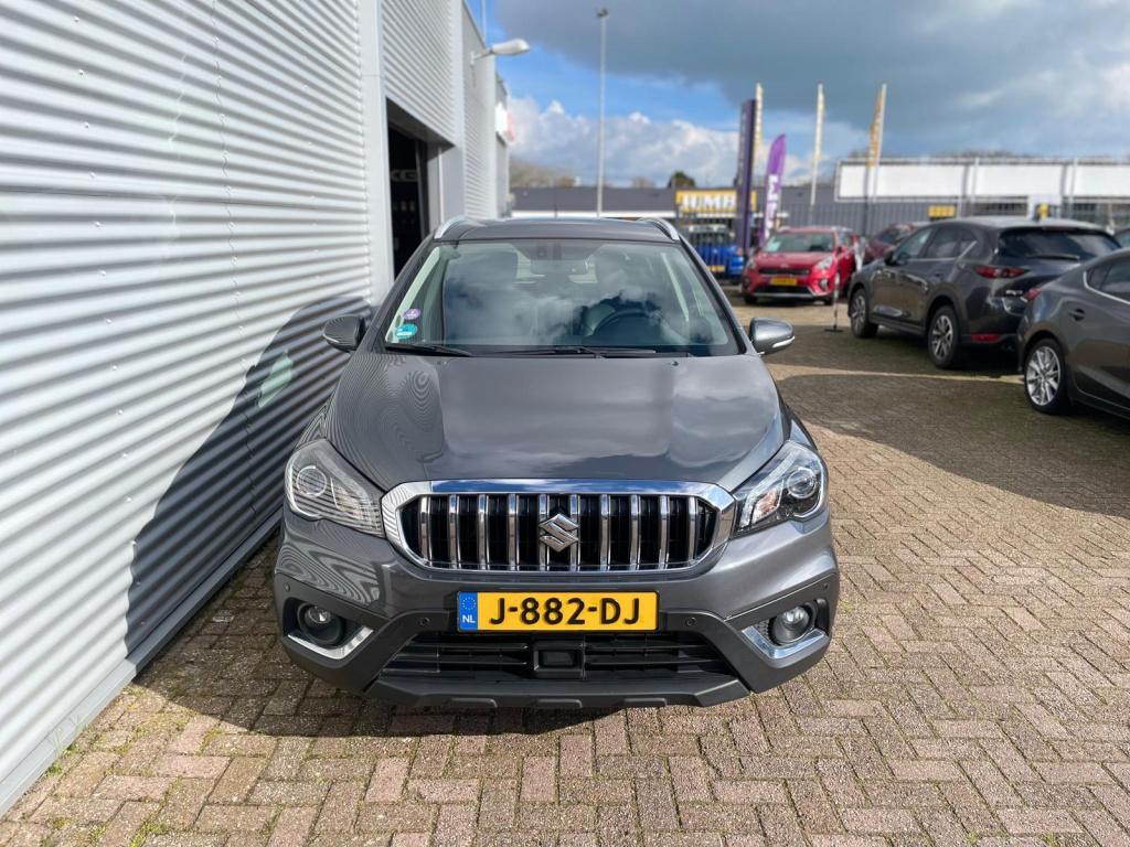 Suzuki Sx4 S-cross 1.4 boosterjet style smart hybrid