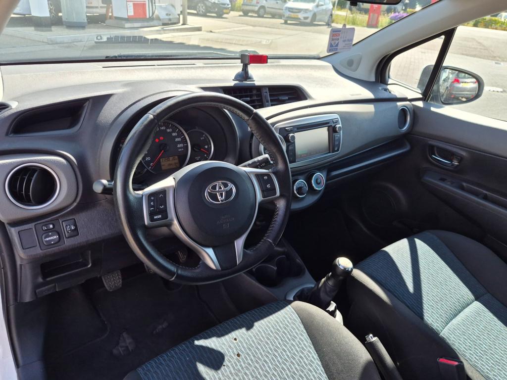 Toyota Yaris 1.0 vvt-i aspiration