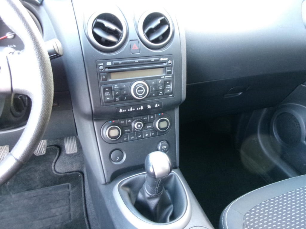Nissan Qashqai 1.6 airco, cr.contr., panoramadak, trekhaak