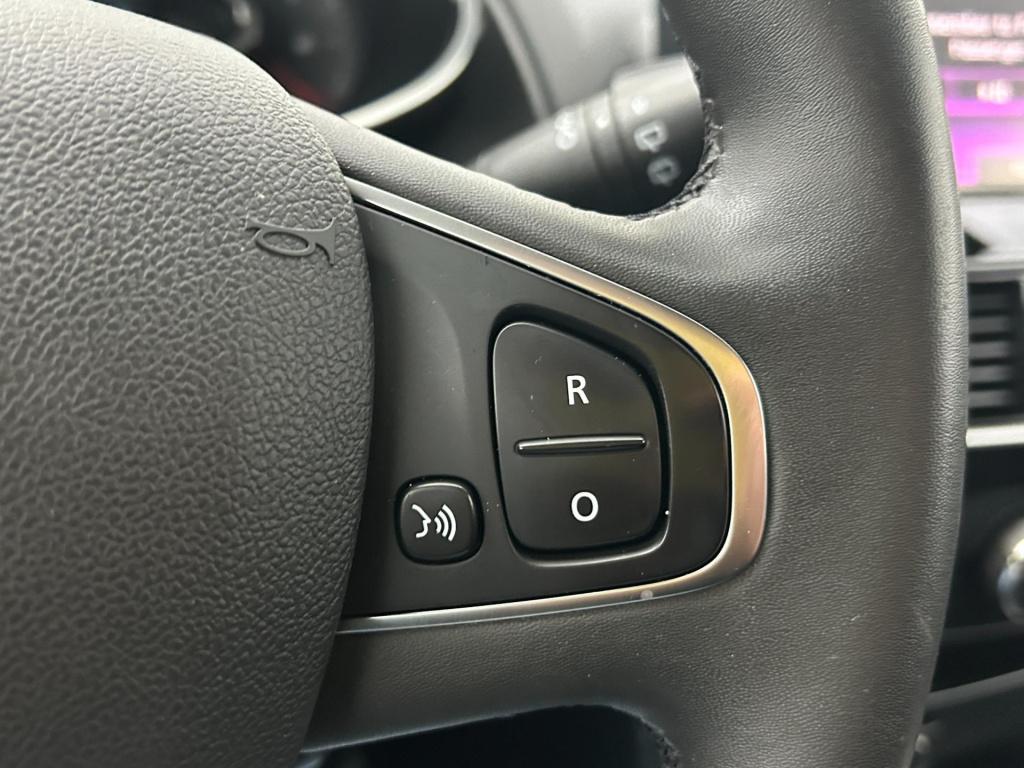 Renault Clio estate occasion 0.9 tce limited | zwart | airco | tweedehands 