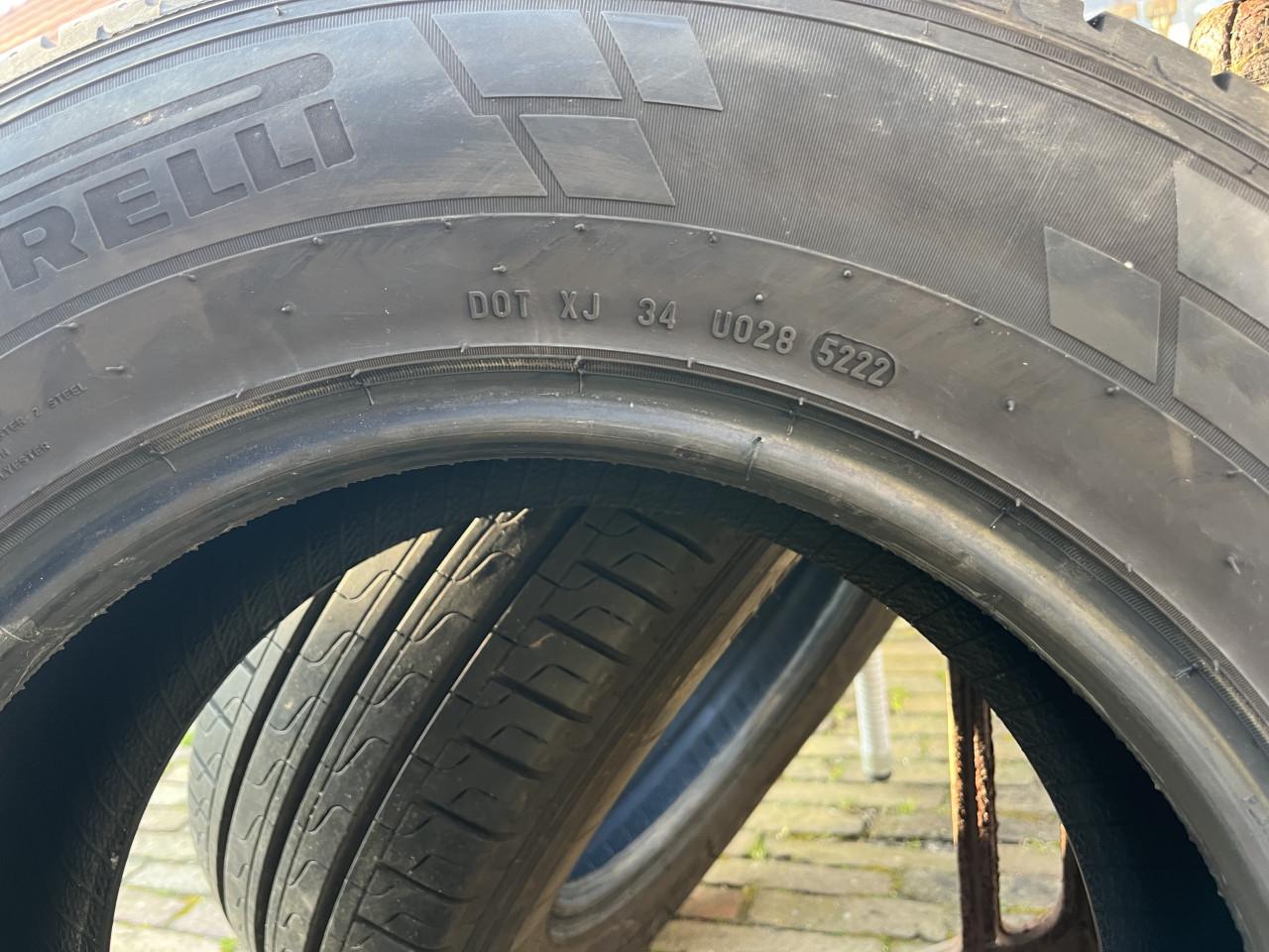 2 x Camperband ( zonder velg!!!) 215/70  R15CP