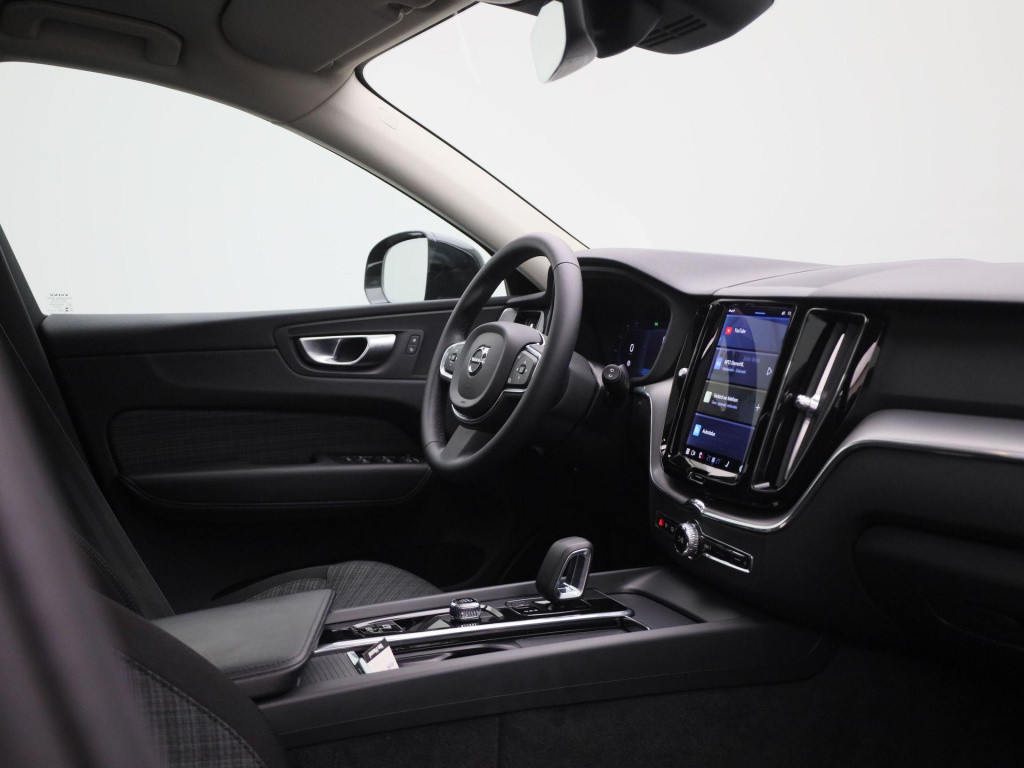 Volvo XC60 2.0 t6 plug-in hybrid awd core bright | long range | navigatie |