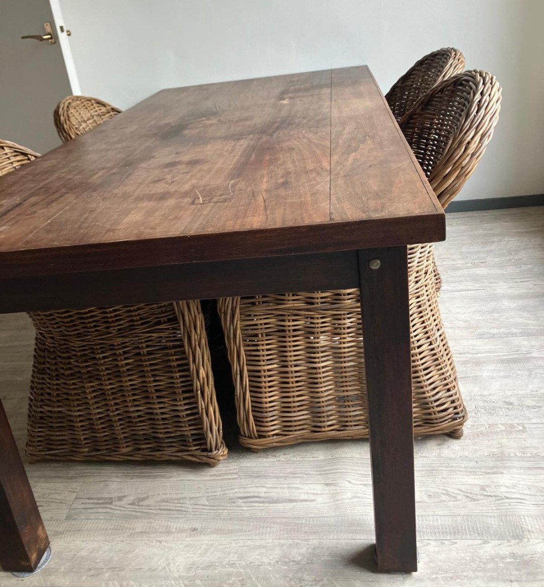 Tafel + stoelen