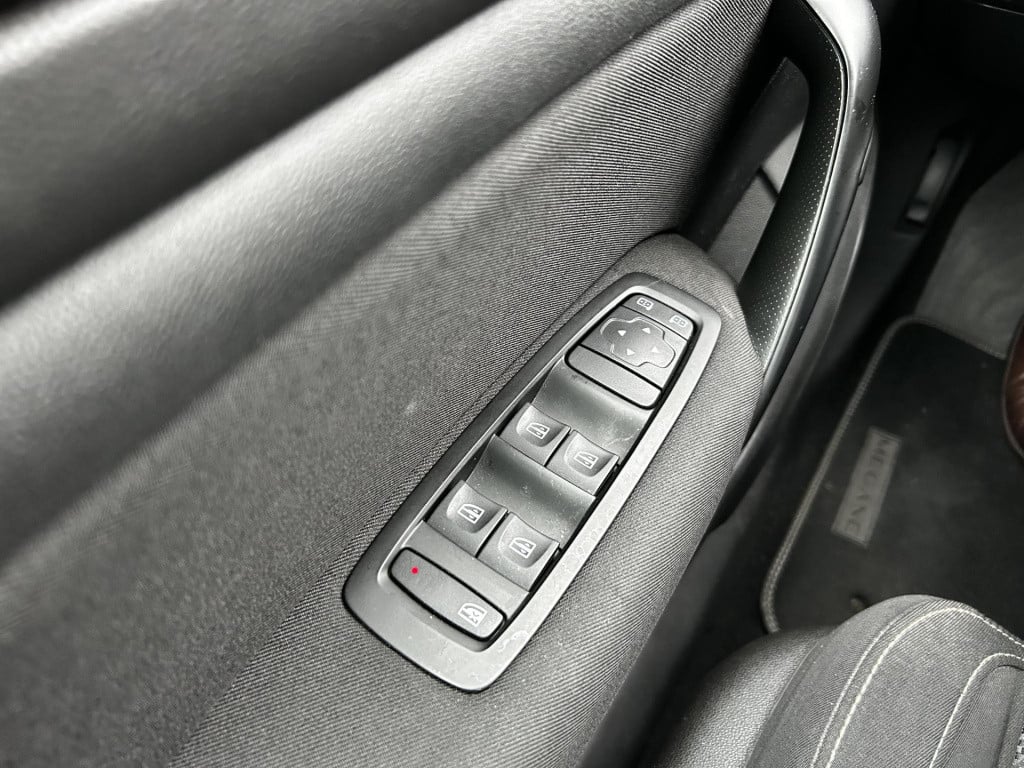 Renault Megane 1.2 tce life | leuke eerste auto! | cruise control | airco |