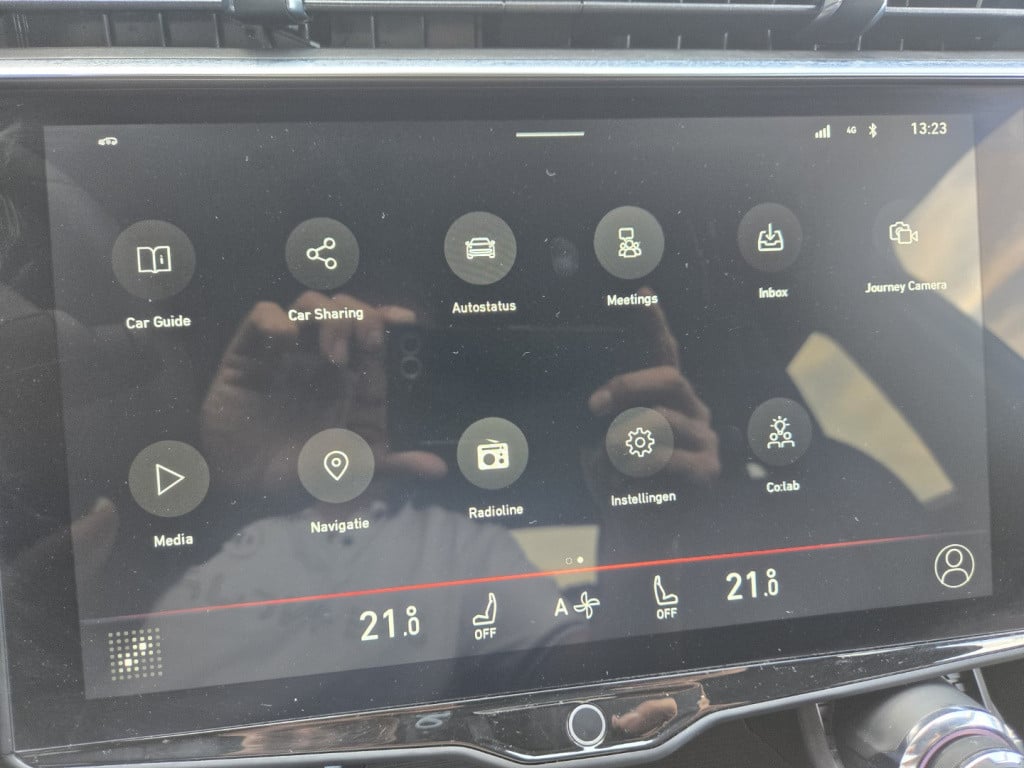 Lynk & Co 01 1.5 261pk plug in hybrid , panodak ,360gr camera , adaptive cc