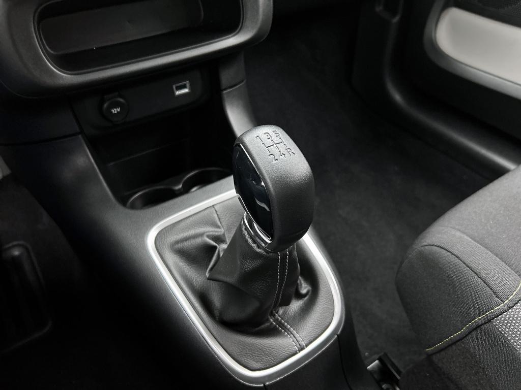 Citroen C3 82pk shine | rijklaar | parkeersensor | navi | android auto |