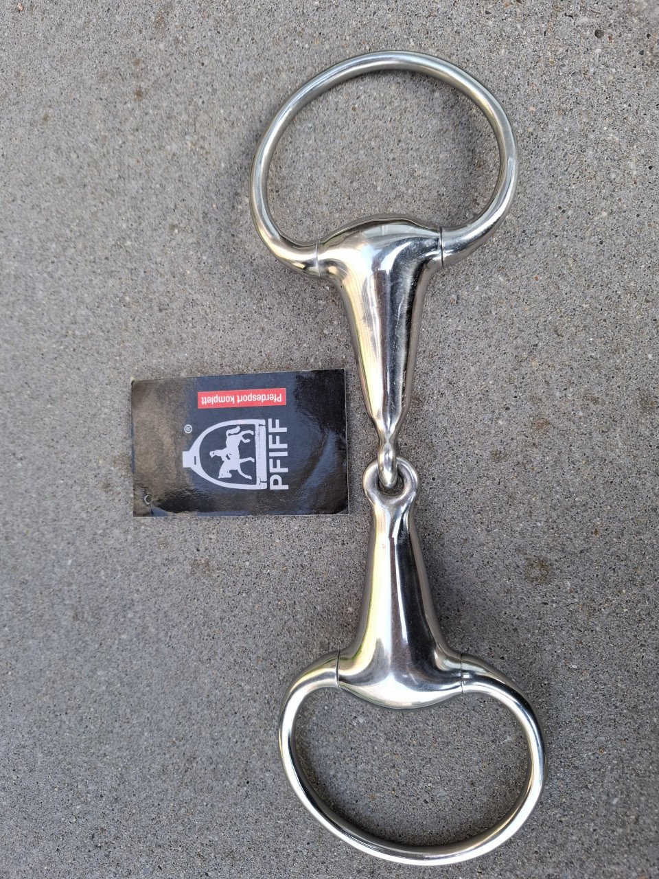 Diverse paardenspullen te koop.